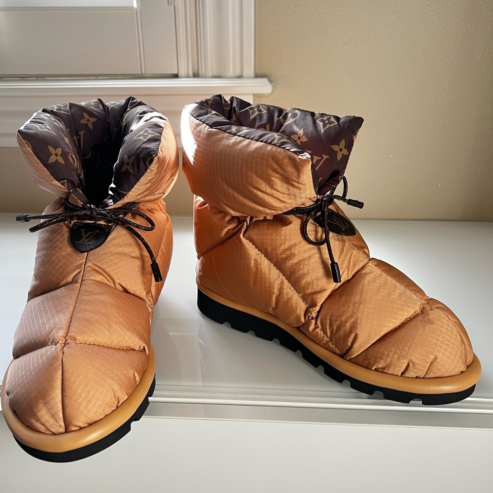 Louis Vuitton Pillow Comfort Ankle Boots Beige